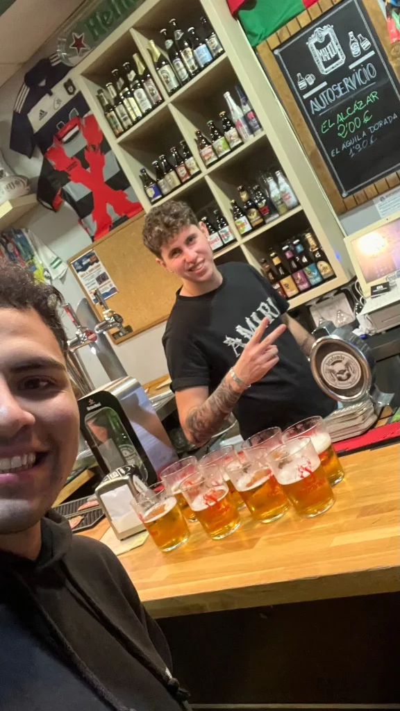 Ruta de los 10 Bares Navideños 2025 4 Ruta de los 10 Bares Navidenos Bar 2 El tercer tiempo Cerveceria Huelva 5